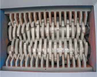 Machine de réutilisation en plastique de granule de l'électricité durable avec le double axe